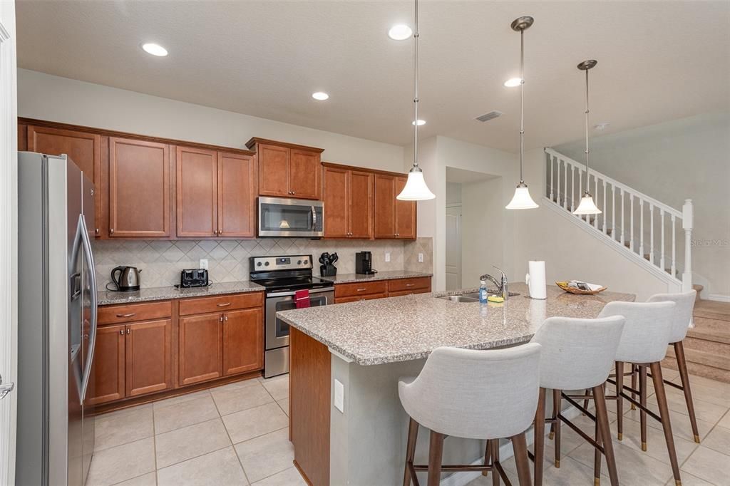 For Rent: $3,000 (5 beds, 4 baths, 2263 Square Feet)