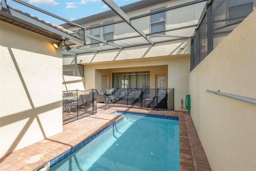 For Rent: $3,000 (5 beds, 4 baths, 2263 Square Feet)