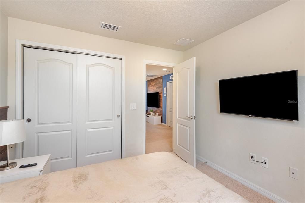 For Rent: $3,000 (5 beds, 4 baths, 2263 Square Feet)