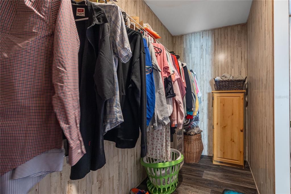 For Sale: $235,000 (4 beds, 2 baths, 1768 Square Feet)
