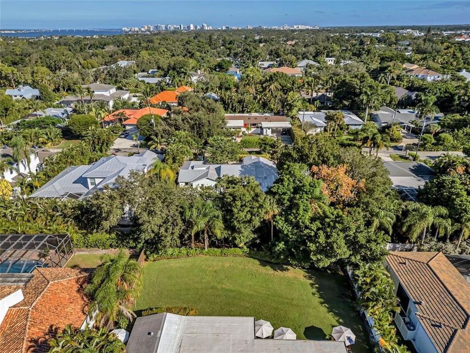 For Sale: $1,595,000 (0.36 acres)