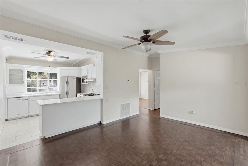 В аренду: $2,550 (3 спален, 2 ванн, 1188 Квадратных фут)