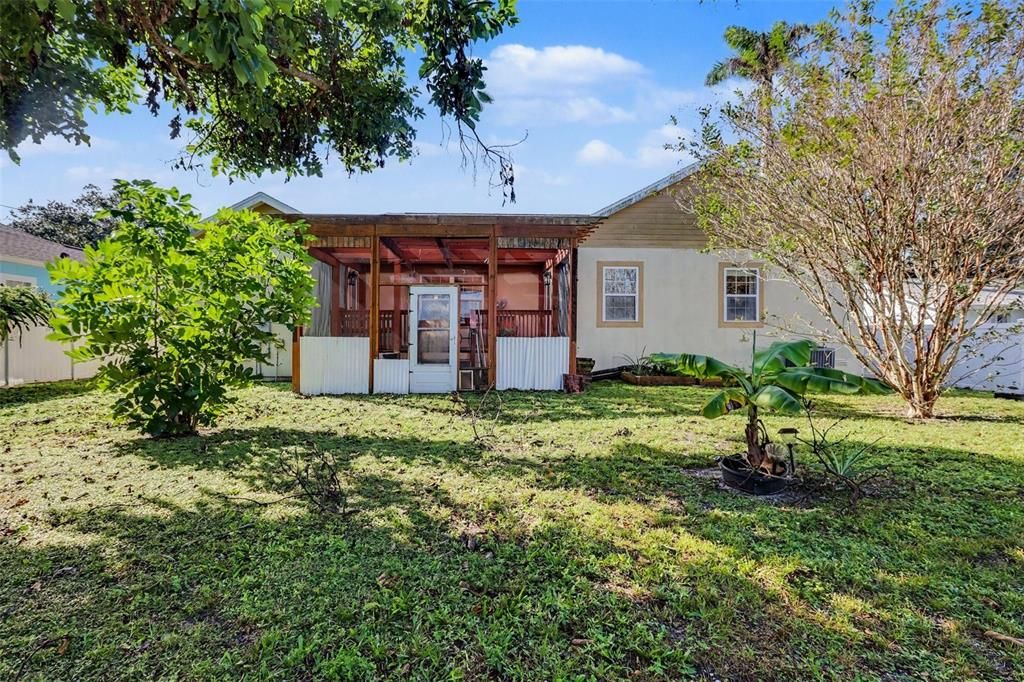 На продажу: $325,000 (3 спален, 2 ванн, 1860 Квадратных фут)