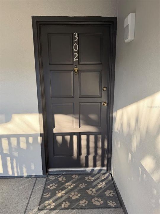For Sale: $179,900 (2 beds, 2 baths, 1070 Square Feet)