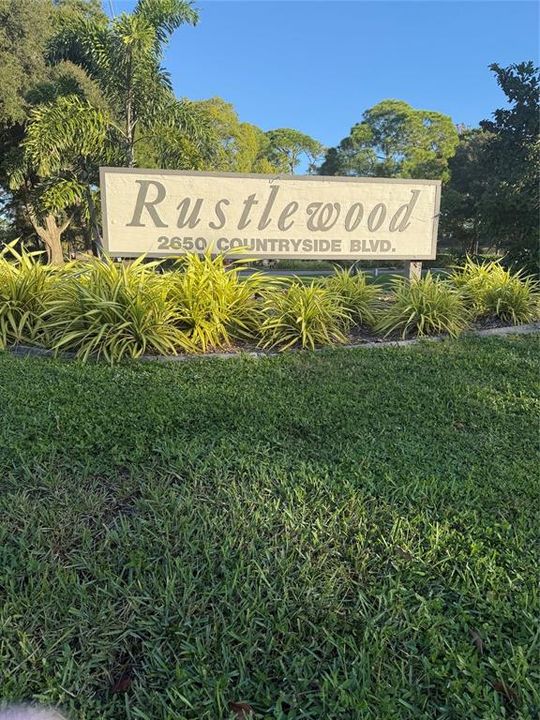 For Sale: $179,900 (2 beds, 2 baths, 1070 Square Feet)
