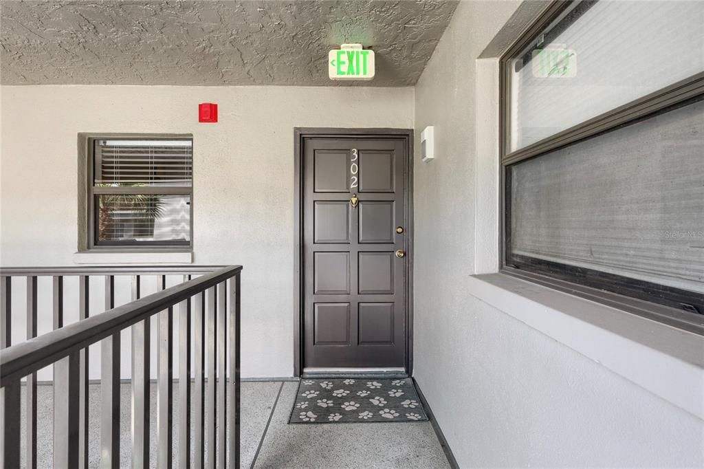 For Sale: $179,900 (2 beds, 2 baths, 1070 Square Feet)