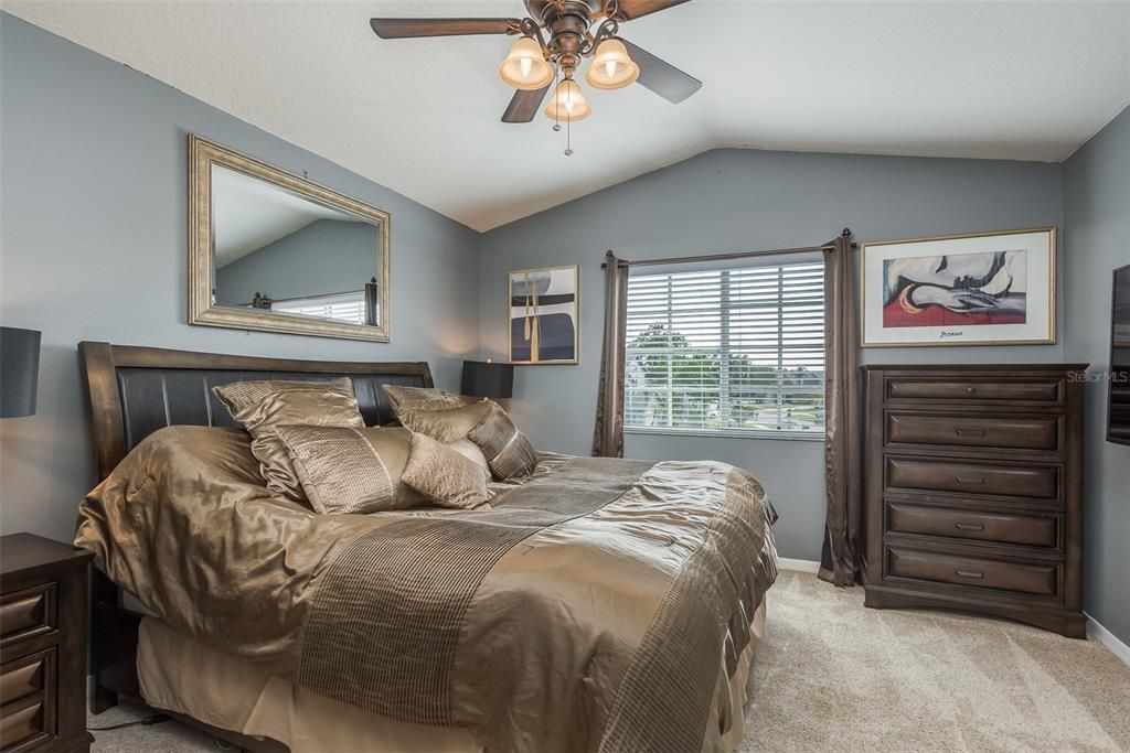 For Sale: $560,000 (3 beds, 2 baths, 2178 Square Feet)