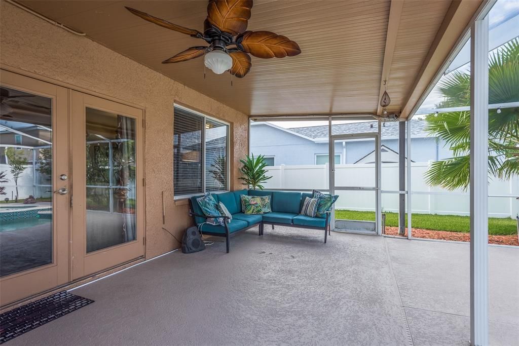 For Sale: $560,000 (3 beds, 2 baths, 2178 Square Feet)