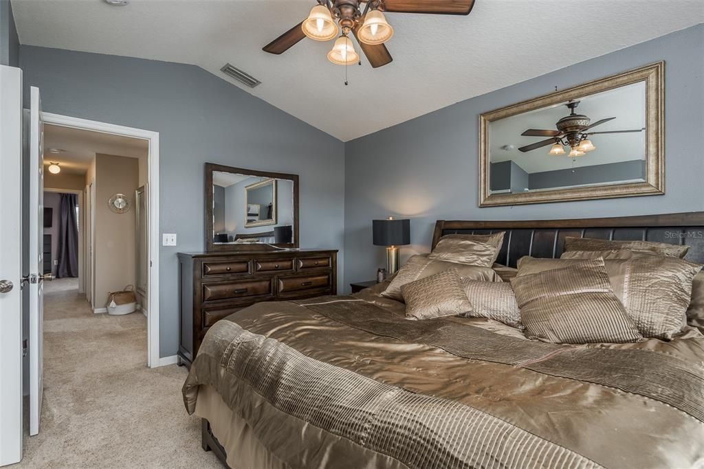For Sale: $560,000 (3 beds, 2 baths, 2178 Square Feet)
