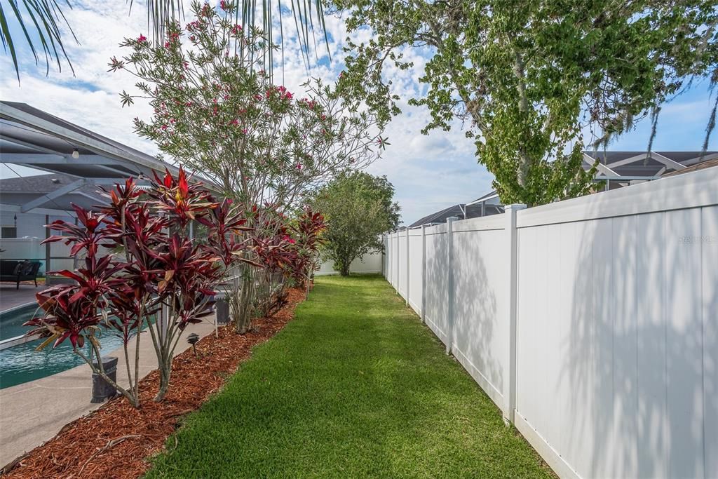 For Sale: $560,000 (3 beds, 2 baths, 2178 Square Feet)