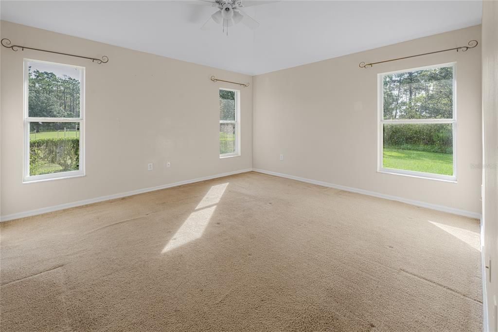 На продажу: $479,000 (3 спален, 2 ванн, 1816 Квадратных фут)