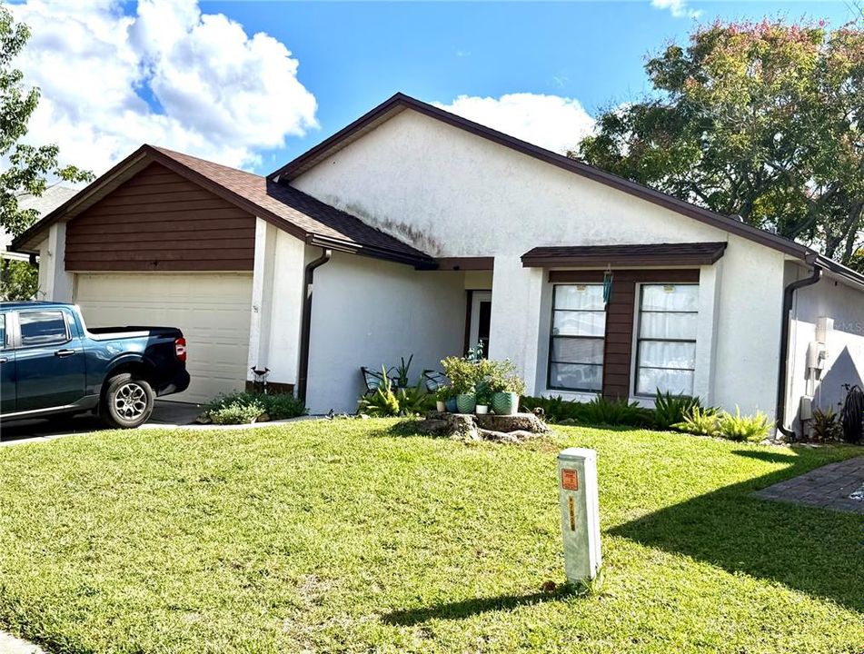 For Sale: $280,000 (2 beds, 2 baths, 1192 Square Feet)