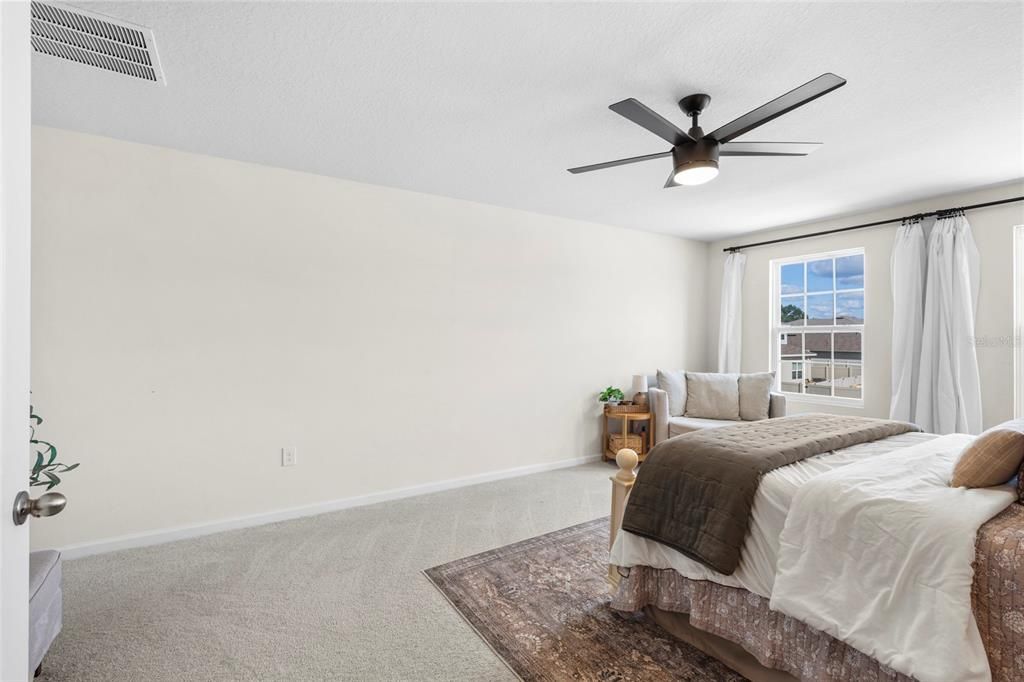 For Sale: $359,990 (4 beds, 2 baths, 1895 Square Feet)