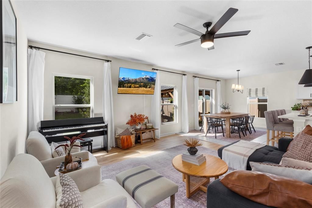 For Sale: $359,990 (4 beds, 2 baths, 1895 Square Feet)