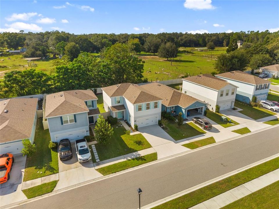 For Sale: $359,990 (4 beds, 2 baths, 1895 Square Feet)