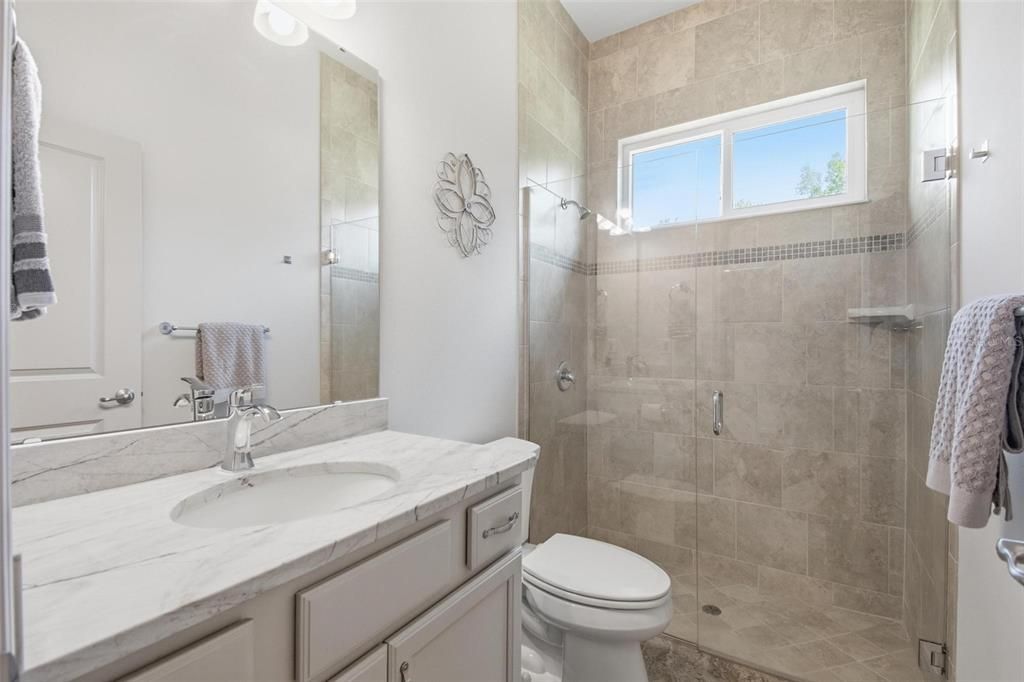 For Sale: $525,000 (3 beds, 2 baths, 1943 Square Feet)