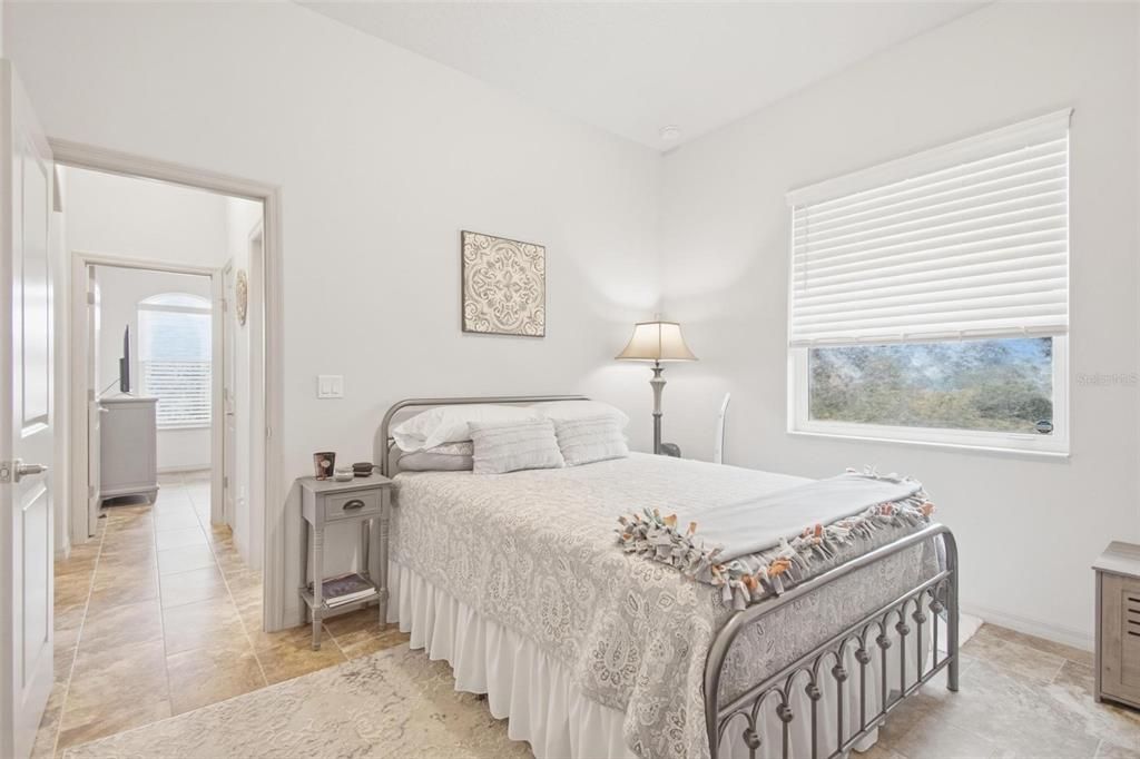 For Sale: $525,000 (3 beds, 2 baths, 1943 Square Feet)