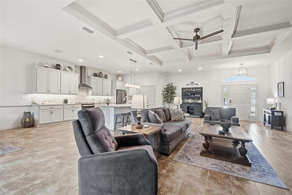 For Sale: $525,000 (3 beds, 2 baths, 1943 Square Feet)