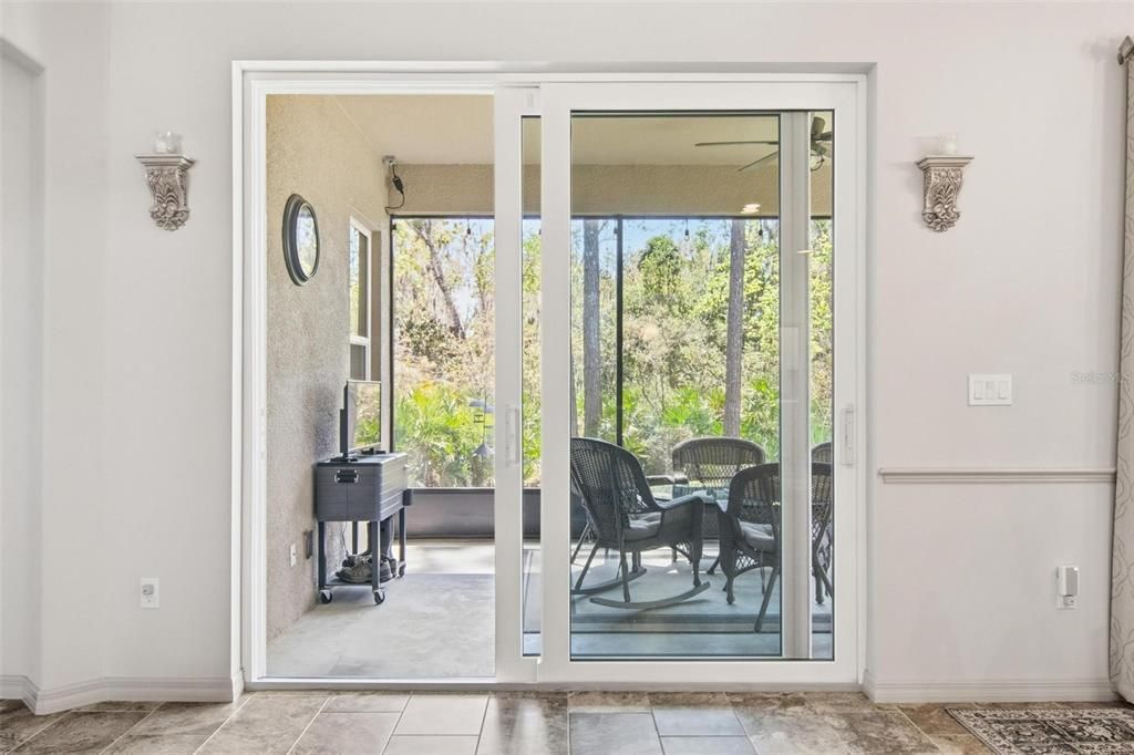 For Sale: $525,000 (3 beds, 2 baths, 1943 Square Feet)