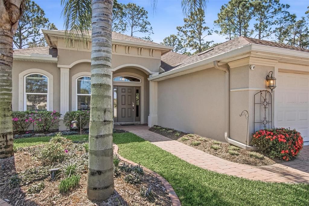For Sale: $525,000 (3 beds, 2 baths, 1943 Square Feet)