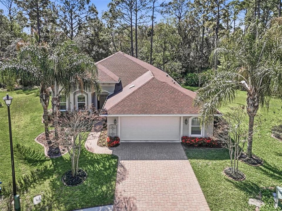 For Sale: $525,000 (3 beds, 2 baths, 1943 Square Feet)