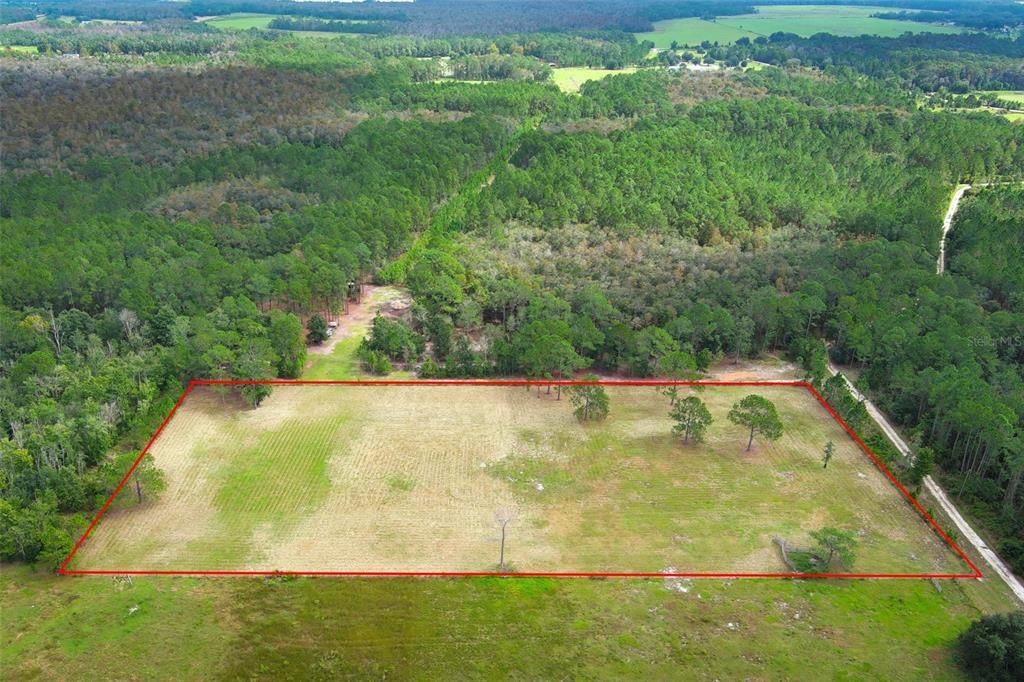 На продажу: $400,000 (4.99 acres)