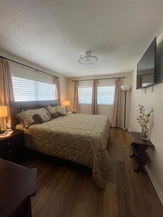 En Venta: $139,900 (1 camas, 1 baños, 1078 Pies cuadrados)