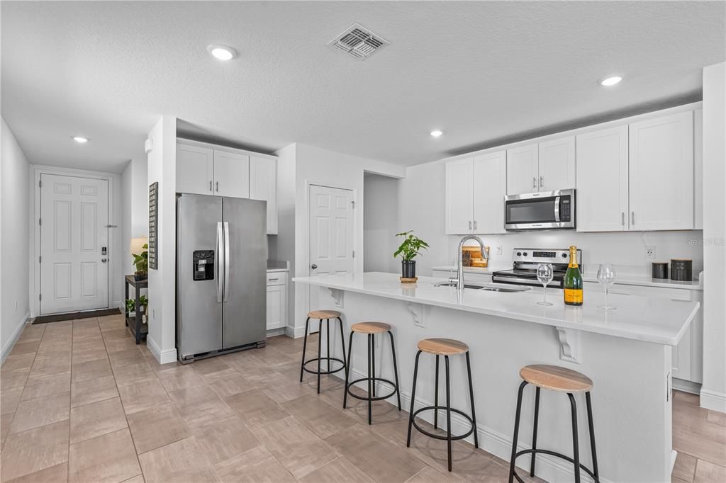 En Venta: $349,900 (4 camas, 2 baños, 1708 Pies cuadrados)