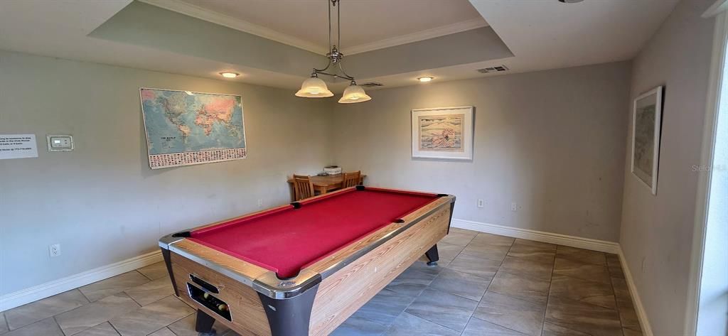 For Sale: $299,000 (2 beds, 2 baths, 1353 Square Feet)
