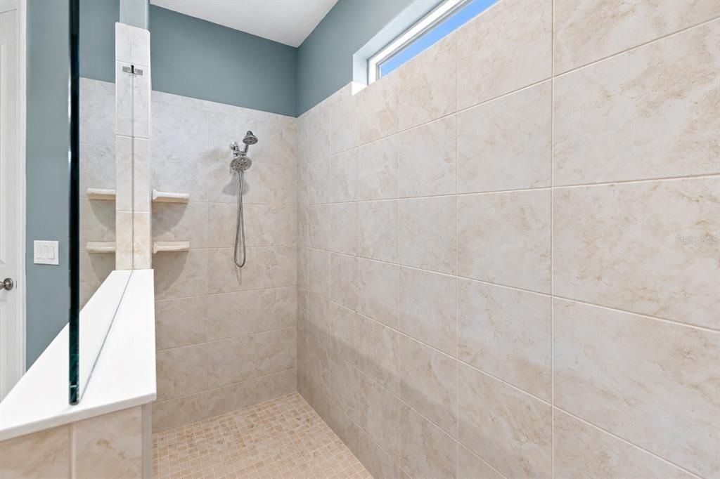 На продажу: $659,900 (4 спален, 3 ванн, 2762 Квадратных фут)