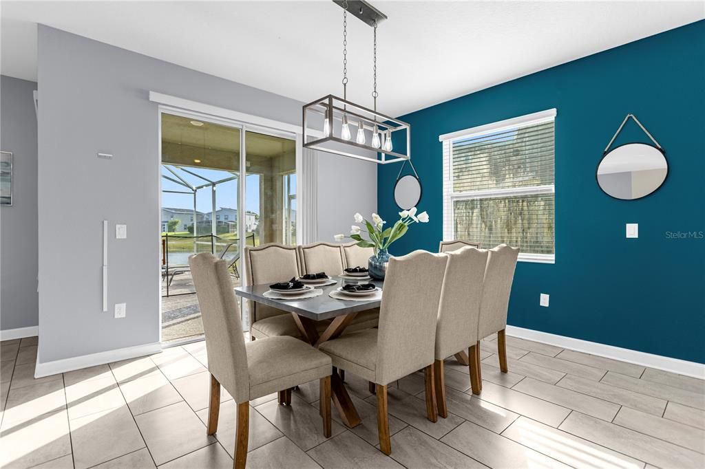 En Venta: $574,900 (6 camas, 5 baños, 3291 Pies cuadrados)