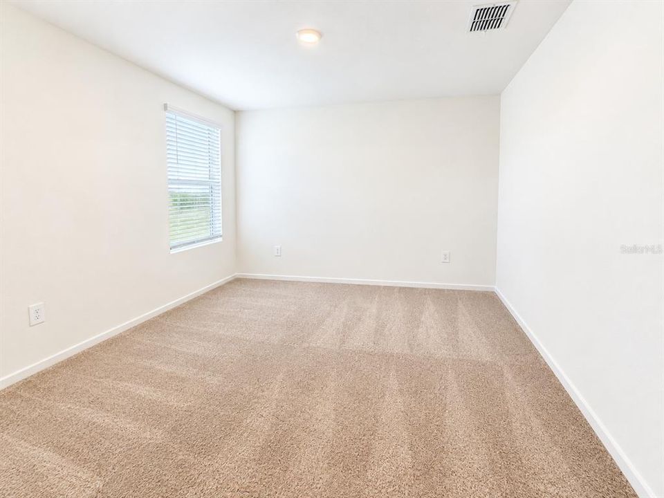 For Rent: $2,999 (6 beds, 3 baths, 2600 Square Feet)