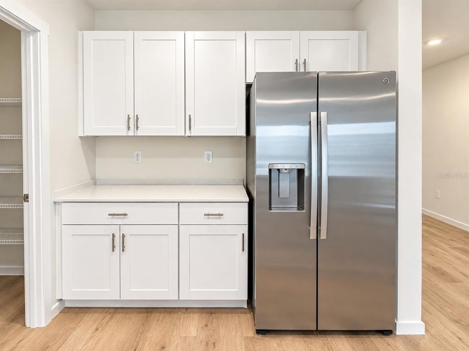 For Rent: $2,999 (6 beds, 3 baths, 2600 Square Feet)