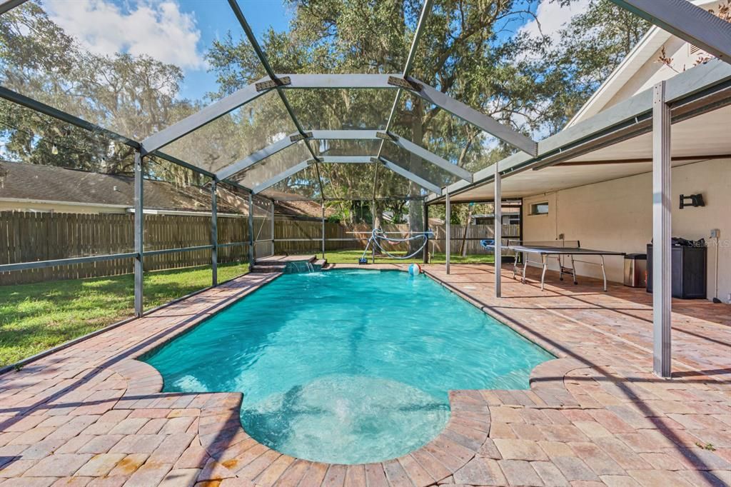 For Sale: $450,000 (4 beds, 2 baths, 1810 Square Feet)