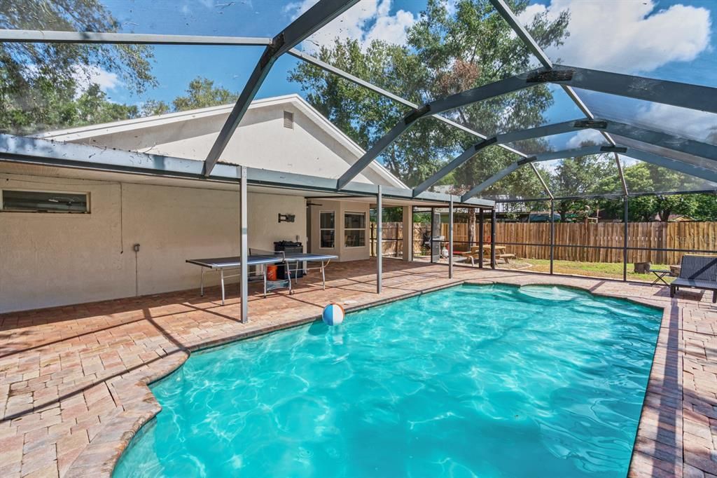 For Sale: $450,000 (4 beds, 2 baths, 1810 Square Feet)