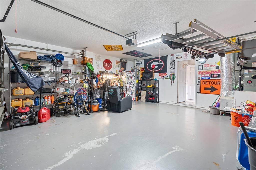 For Sale: $450,000 (4 beds, 2 baths, 1810 Square Feet)