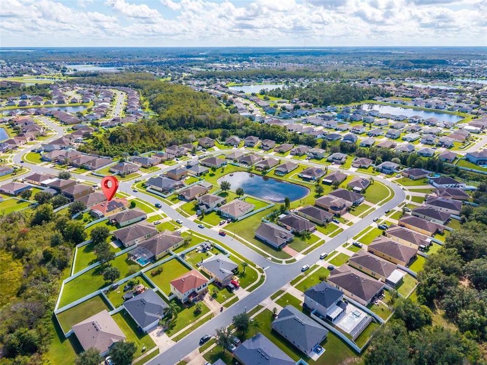 На продажу: $329,900 (4 спален, 2 ванн, 2518 Квадратных фут)