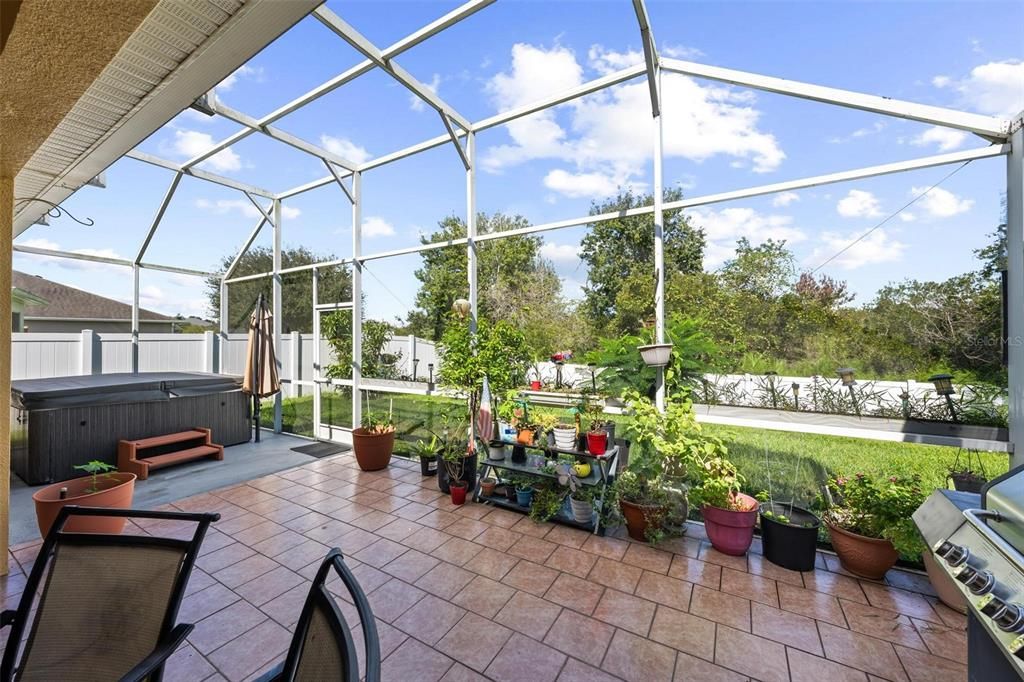 На продажу: $329,900 (4 спален, 2 ванн, 2518 Квадратных фут)