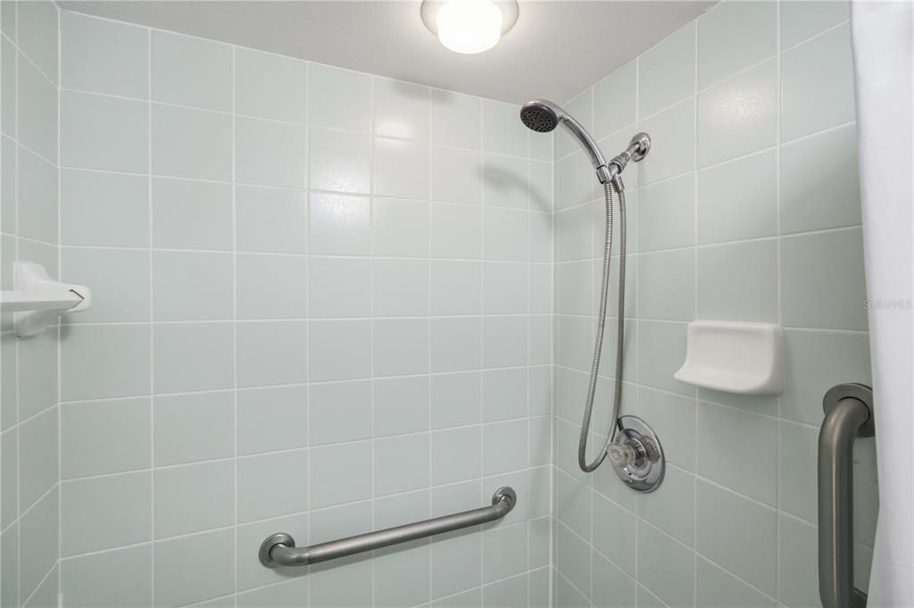 En Venta: $140,000 (2 camas, 2 baños, 1042 Pies cuadrados)