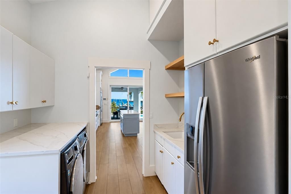 For Sale: $4,699,000 (5 beds, 4 baths, 6036 Square Feet)