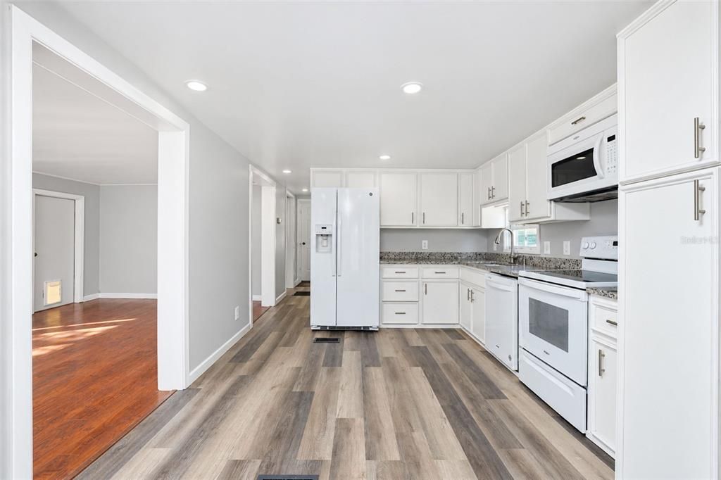 En Venta: $146,900 (3 camas, 2 baños, 792 Pies cuadrados)