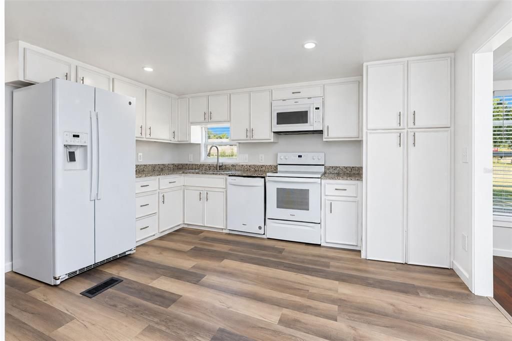 En Venta: $146,900 (3 camas, 2 baños, 792 Pies cuadrados)