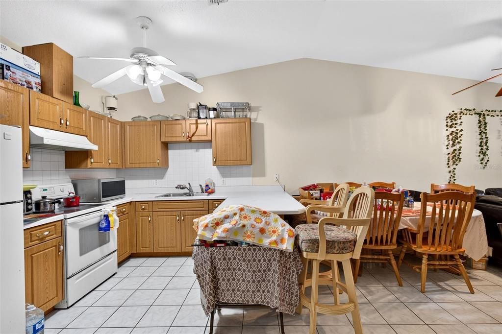 For Sale: $399,900 (4 beds, 0 baths, 2034 Square Feet)