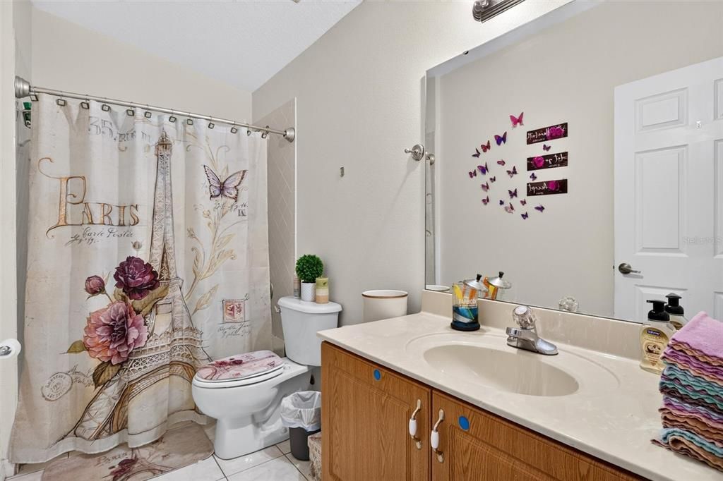 For Sale: $399,900 (4 beds, 0 baths, 2034 Square Feet)