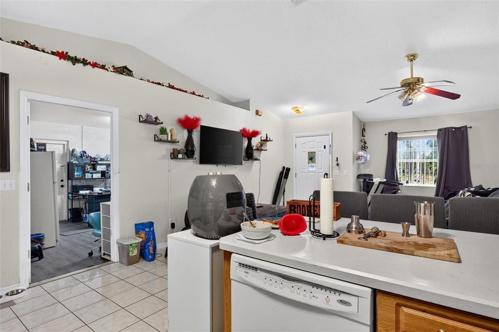 For Sale: $399,900 (4 beds, 0 baths, 2034 Square Feet)