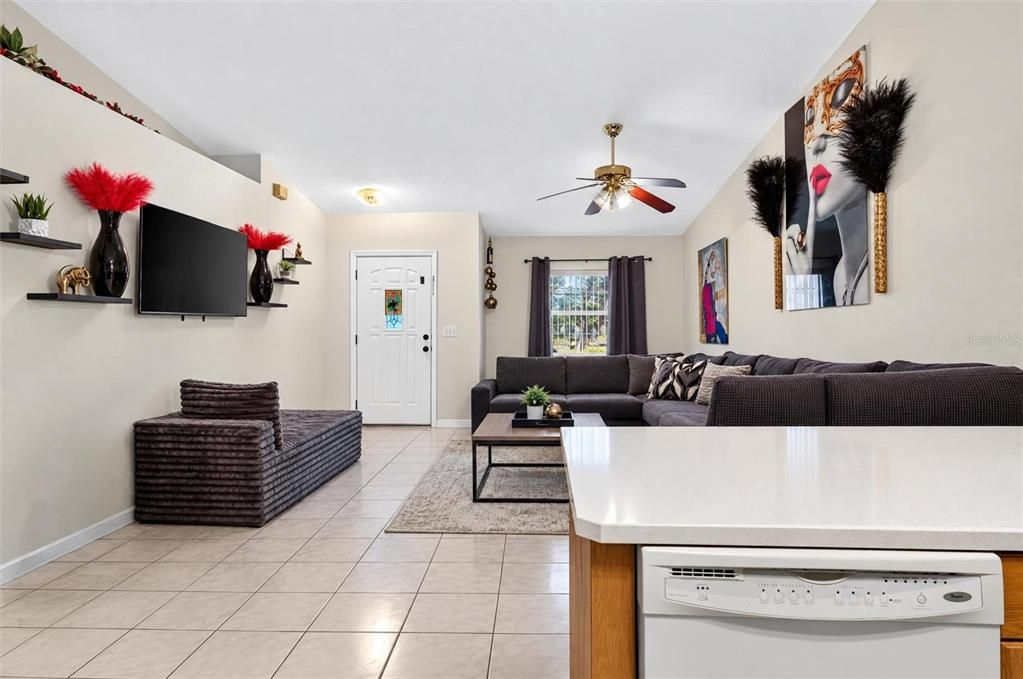 For Sale: $399,900 (4 beds, 0 baths, 2034 Square Feet)