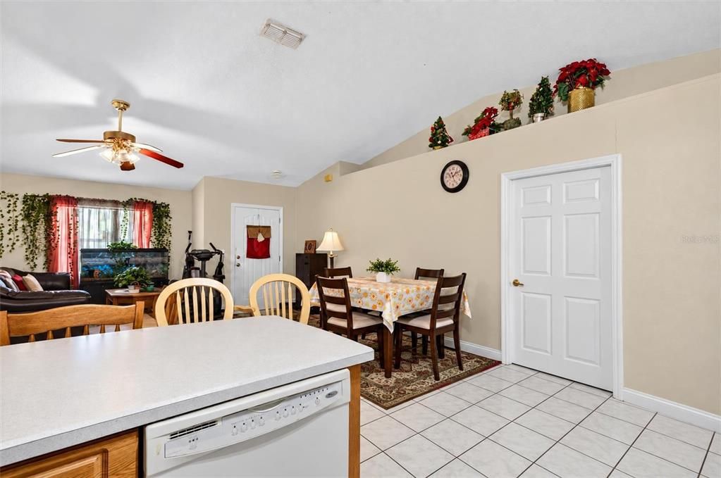 For Sale: $399,900 (4 beds, 0 baths, 2034 Square Feet)