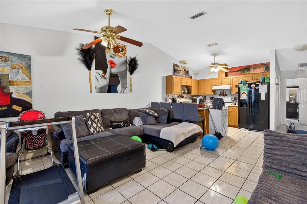 For Sale: $399,900 (4 beds, 0 baths, 2034 Square Feet)