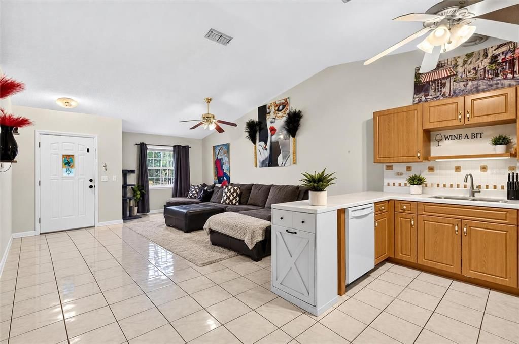 For Sale: $399,900 (4 beds, 0 baths, 2034 Square Feet)