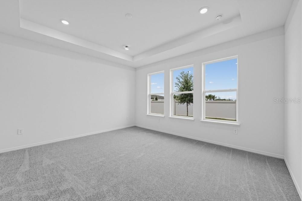 En Venta: $860,494 (4 camas, 3 baños, 2717 Pies cuadrados)